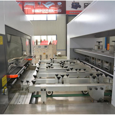 Il cartone a base piatta della tagliatrice del cartone della lastra muore taglierina 3500pcs/Hour