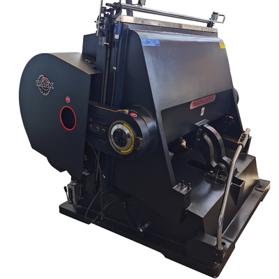 Un cartone di 750 serie di ml muore cartone tagliante della macchina della punzonatrice del manuale della taglierina