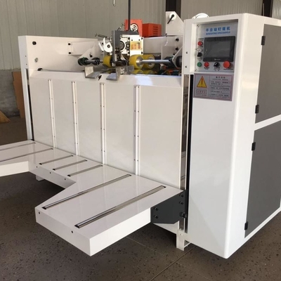 Semiauto ha ondulato il cartone che rende a macchina la scatola ondulata macchina automatica