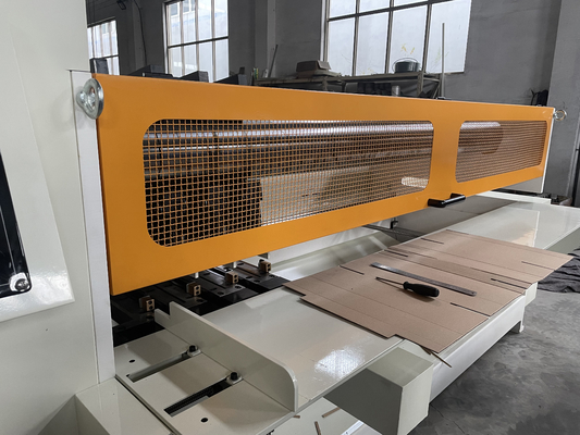 Innovativa macchina di taglio rotativo a quattro anelli modello 2000