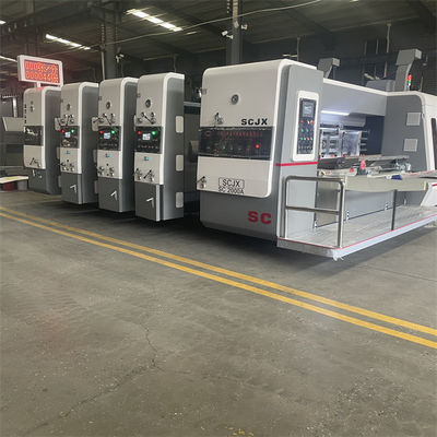 Fustellatrice per stampa flessografica e scanalatura per scatole di cartone