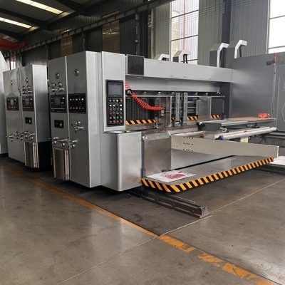 Leading Edge 2 Colors Ink Flexo Printing Slotting Die Cutting Machinery With Vibration Removal Stacker (macchina di taglio a strisce a strisce a due colori)