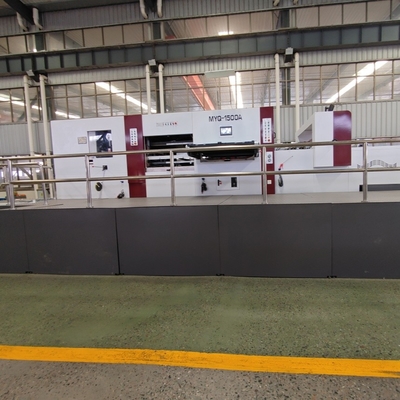 Dispositivo per il taglio a strisce di cartone ondulato liscio da 980 mm a controllo PLC