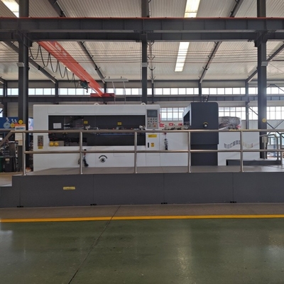 Tagliatrici industriali di cartone ondulato per stampaggio e crepe