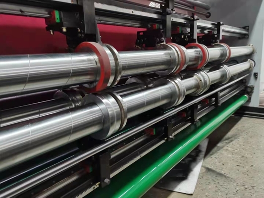 Il colore dell'OEM 5 ha ondulato la produzione di attrezzature della scatola di cartone che fa la pianta