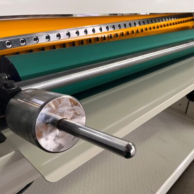 Taglierina NC da 1800 mm per linea di ondulazione