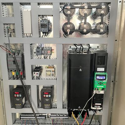 Macchina per la fabbricazione di scatole ondulate ad alta capacità con alimentazione continua e impilazione per la produzione di grandi volumi