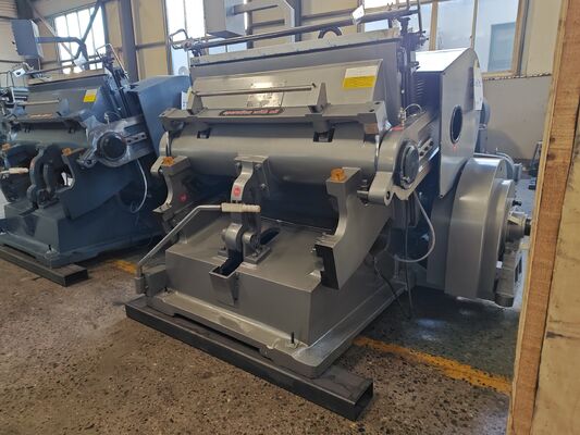 Macchina fustellatrice per cartone ondulato ML1200 con velocità di 20 pezzi/min e dimensioni 1200 * 830 mm con quattro sistemi di sicurezza