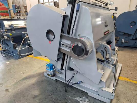 ML1500 Macchina automatica per fustellatura di cartone ondulato con freno elettrico a ventosa e quattro dispositivi di sicurezza per dimensioni massime effettive di 1500×1050 mm