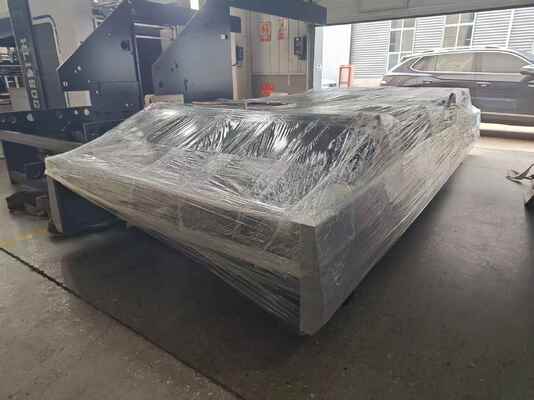 Macchina laminatrice automatica per cartone ondulato ad alta velocità HL1600 100 pezzi/min con dimensioni 1600x1250mm e alimentazione automatica